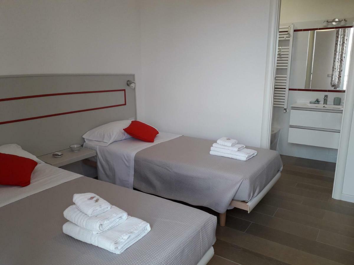 Jolie Julie Accomodation Sassari Buitenkant foto